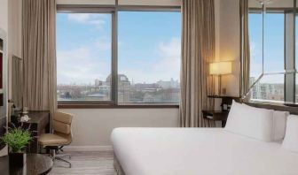 comfortable king room with work desk and lots of natural light at DoubleTree by Hilton London Greenwich.