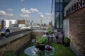 beautiful outdoor terrace ideal for coworking at DoubleTree by Hilton London Greenwich.