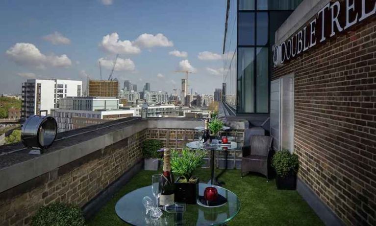 beautiful outdoor terrace ideal for coworking at DoubleTree by Hilton London Greenwich.