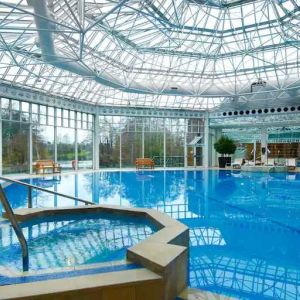 Stylish and relaxing swimming pool at the Hilton Birmingham Metropole.