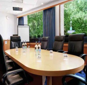 Beautiful meeting room with comfortable chairs at the Hilton Birmingham Metropole.