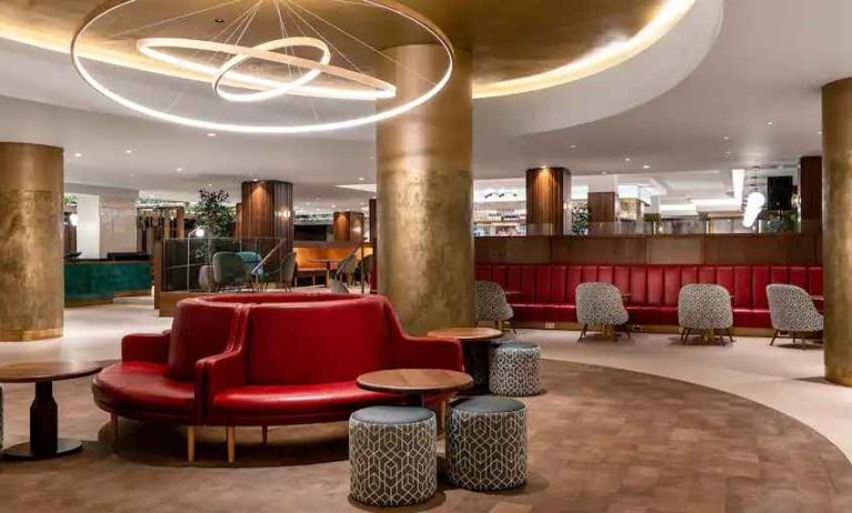 Lobby workspace with chairs and sofas at the Hilton Birmingham Metropole.