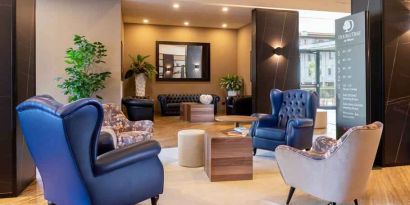 Elegant lobby workspace at the DoubleTree by Hilton Brescia.