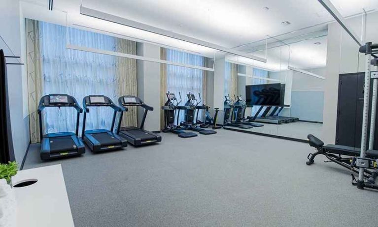 well quipped fitness center at Canopy by Hilton Jersey City Arts District.