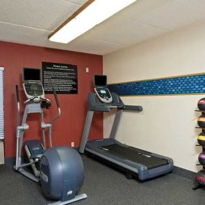 well equipped fitness center at Hampton Inn Bloomington.