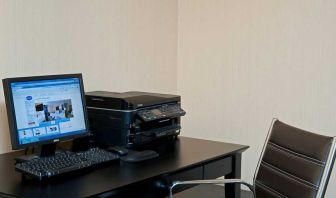 dedicated work station and business center with PC, internet, work desk, and printer at Hampton Inn Bloomington.