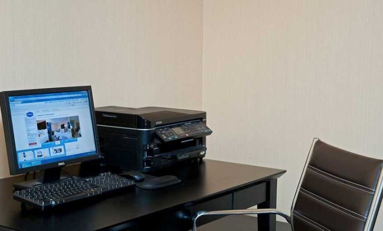 dedicated work station and business center with PC, internet, work desk, and printer at Hampton Inn Bloomington.