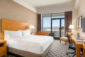 beautiful king room with gorgeous views at Hilton San Francisco Financial District.