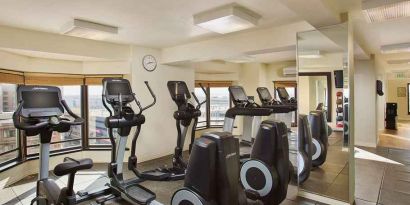 well equipped fitness center at Hilton Rosemont/Chicago O'Hare.