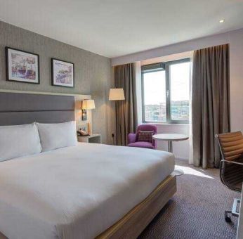 King guestroom with working station at the Hilton Garden Inn Dublin Custom House.