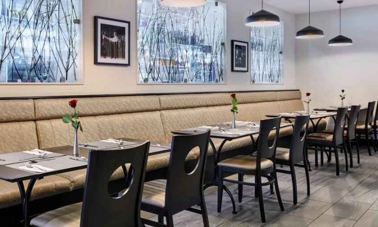 Restaurant area perfect for co-working at the Hilton Garden Inn Dublin Custom House.