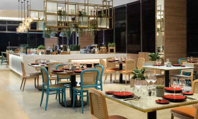 Dining area perfect for co-working at the Hilton Garden Inn Jakarta Taman Palem.