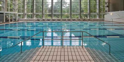 Indoor pool at the Hilton Frankfurt City Centre.