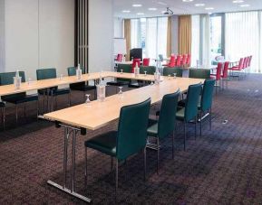 Meeting room with u shape table at the DoubleTree by Hilton Frankfurt Niederrad.