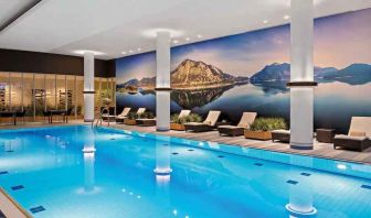 Relaxing indoor pool at the Hilton Munich Airport.