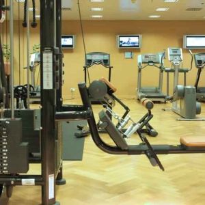 Fitness center at the Hilton Munich Airport.