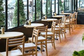 Seating area perfect for co-working at the Hilton Paris Opera.