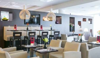 Dining area at the Hampton by Hilton Amsterdam Airport Schiphol.