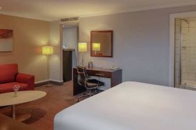 spacious king room with work desk and lounge area at DoubleTree by Hilton Bristol City Centre.