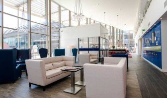 Lobby workspace at the Hampton by Hilton Amsterdam Arena Boulevard.