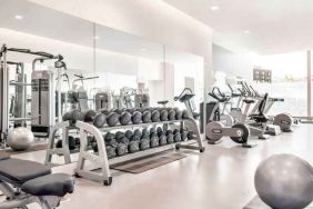 Fully equipped fitness center at the Hilton Rotterdam.