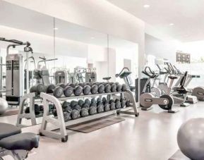 Fully equipped fitness center at the Hilton Rotterdam.