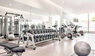 Fully equipped fitness center at the Hilton Rotterdam.