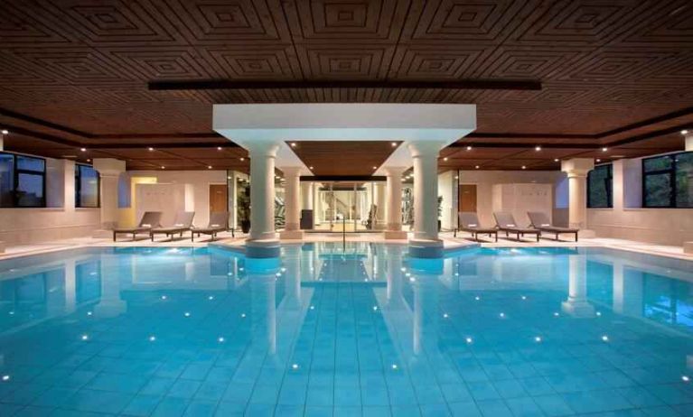 Relaxing indoor pool at the DoubleTree by Hilton Royal Parc Soestduinen.