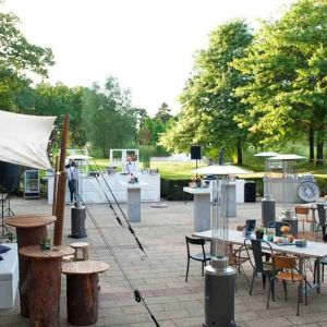 Outdoor patio perfect for co-working at the DoubleTree by Hilton Royal Parc Soestduinen.