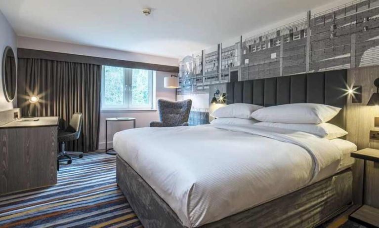 spacious king room with comfortable work desk at DoubleTree by Hilton Bristol South - Cadbury House.