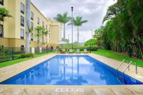 beautiful outdoor pool at Hampton Inn & Suites by Hilton San Jose-Airport.