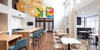 comfortable lobby and coworking space at Hampton Inn & Suites by Hilton San Jose-Airport.