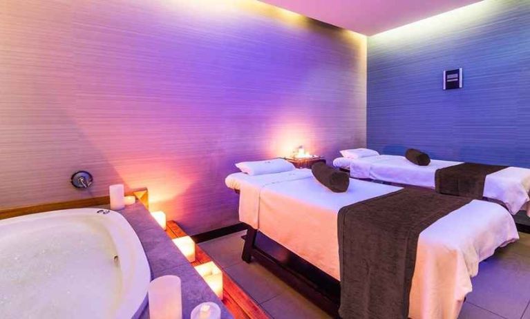 luxurious day spa available at DoubleTree by Hilton Bogota Salitre AR.