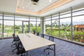 professional meeting room at Hilton Garden Inn Bogota Airport.