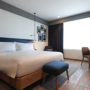 King bedroom with desk at the Hilton Garden inn Casablanca Sud.