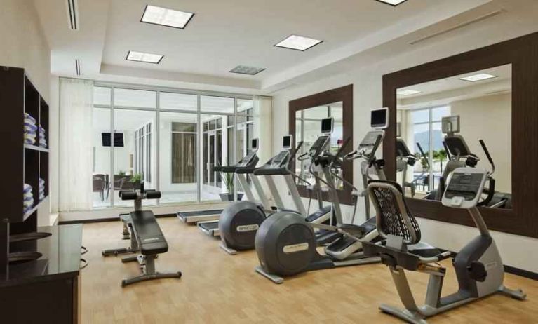 Fitness center with treadmills at the Hilton Garden Inn Tuxtla Gutierrez.