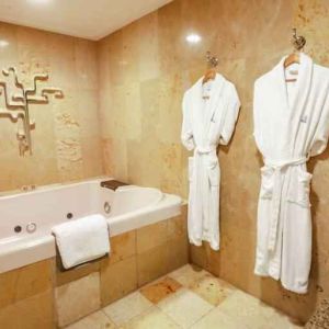 Relaxing bath tub at the Hilton Garden Inn Tuxtla Gutierrez.