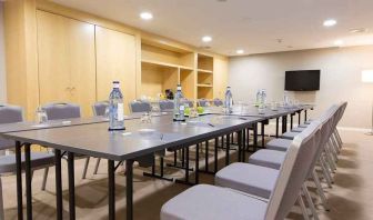 professional meeting room ideal for all business meetings at Hilton Barcelona.