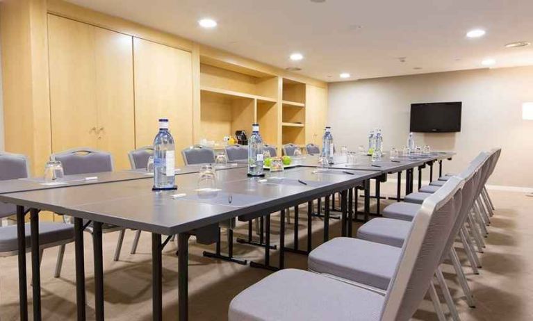 professional meeting room ideal for all business meetings at Hilton Barcelona.