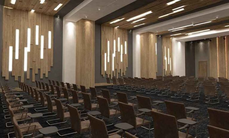 professional meeting room ideal for conferences at DoubleTree by Hilton Manisa.