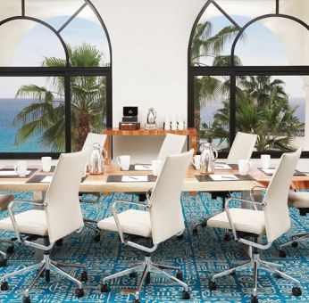 Bright meeting room at the Hilton Los Cabos Beach & Golf Resort.