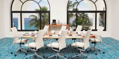 Bright meeting room at the Hilton Los Cabos Beach & Golf Resort.