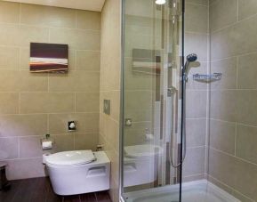 clean and spacious king bathroom at Hilton Garden Inn Kutahya.