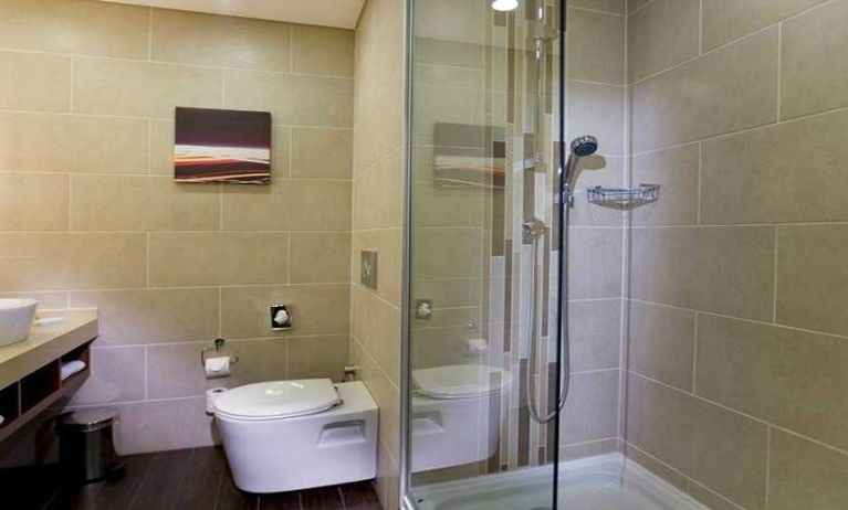 clean and spacious king bathroom at Hilton Garden Inn Kutahya.