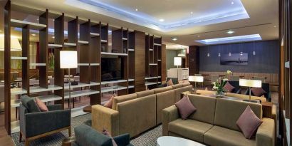 comfortable lobby and lounge area ideal for coworking at Hampton by Hilton Istanbul Kayasehir.