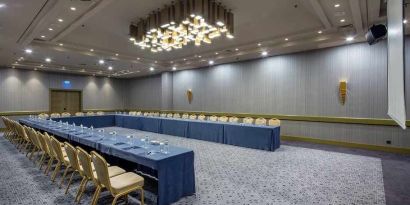 professional meeting room for all business meetings and conferences at Mersin HiltonSA.