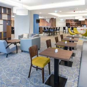 Lobby workspace suitable for co-working at the Hampton by Hilton Gdansk Oliwa.