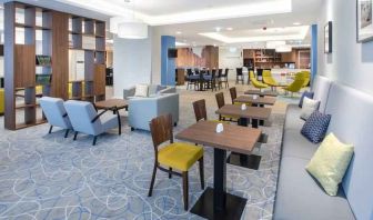 Lobby workspace suitable for co-working at the Hampton by Hilton Gdansk Oliwa.