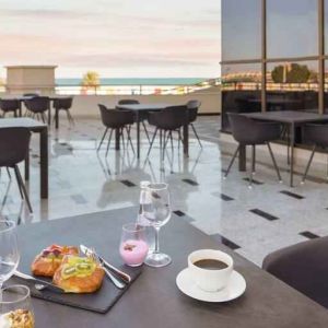 Outdoor terrace suitable as workspace at the Hilton Garden Inn Al Jubail.