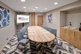 professional meeting room for all business meetings at Hilton Garden Inn Bucharest Airport.